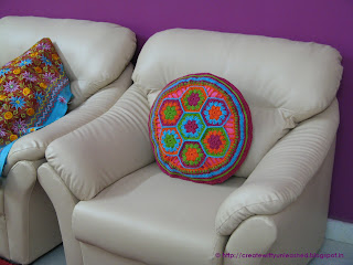 Crochet hexagon cushion cover3