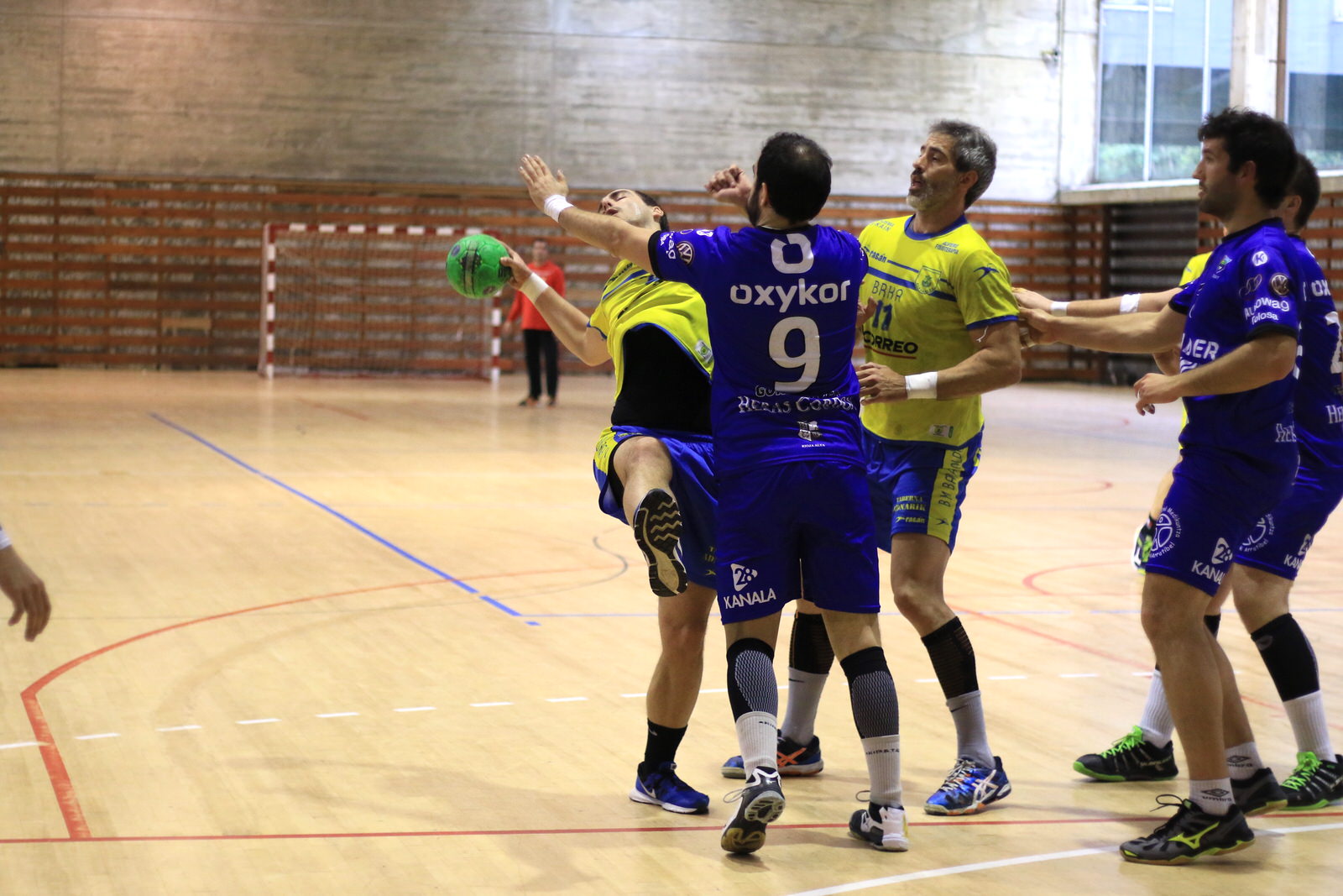Balonmano El Barakaldo pierde con Tolosa en un buen partido de