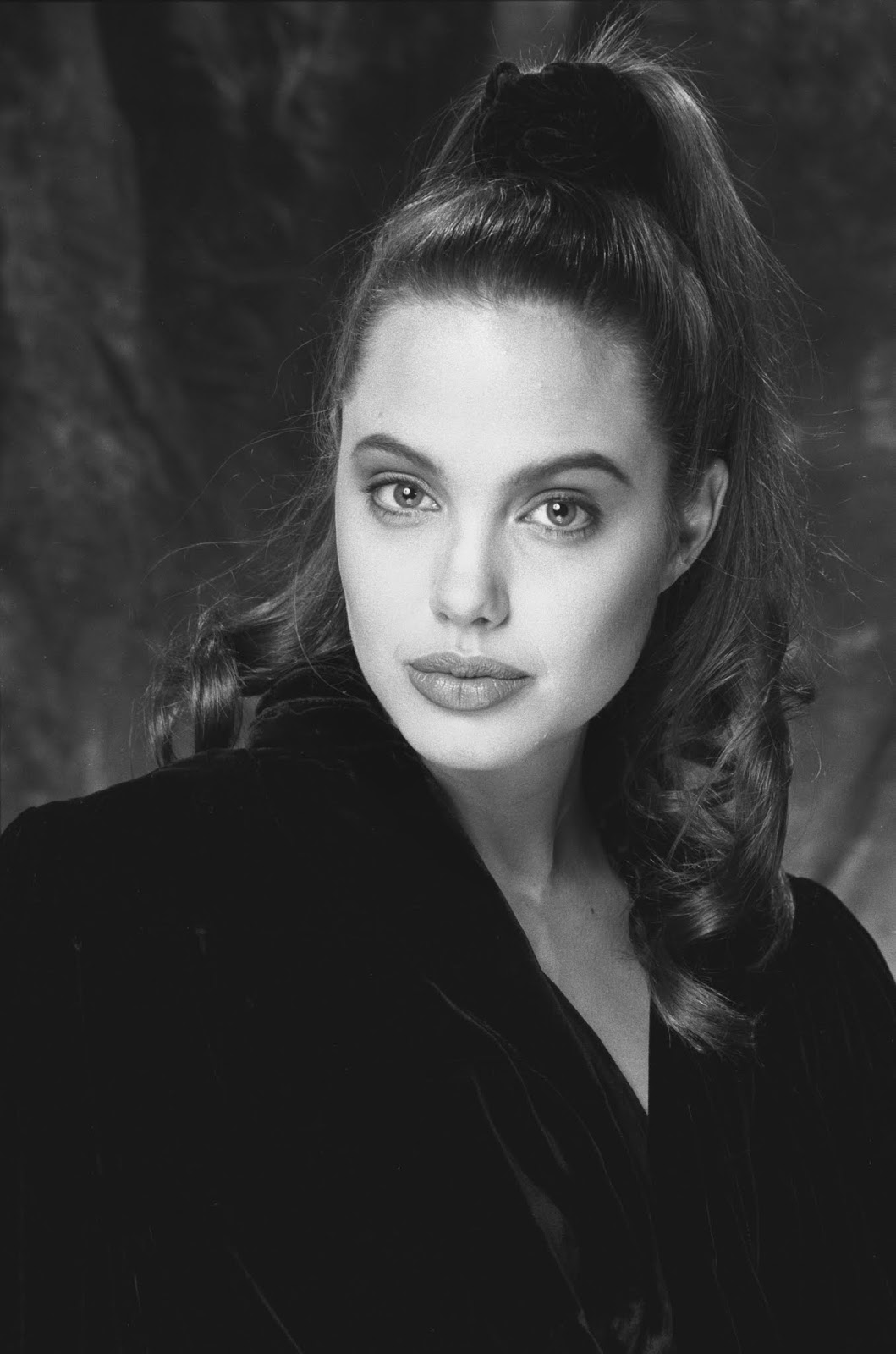 Angelina Jolie Young
