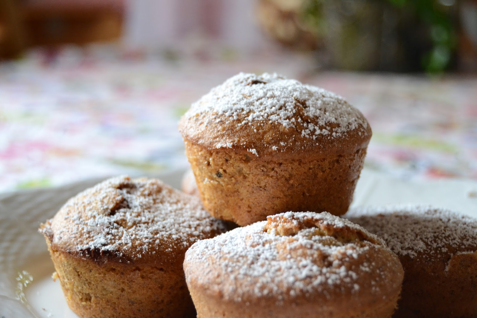 My life? Undefined! [Rezept] Nuss Muffins mit süßer Überraschung