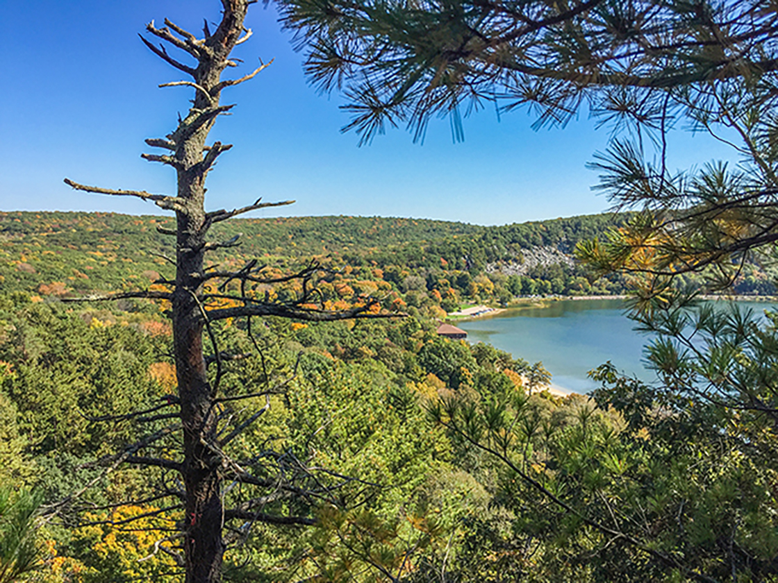 West Bluff Trail at Devil's Lake State Park