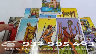 Llama ahora para una lectura de tarot. TAROT