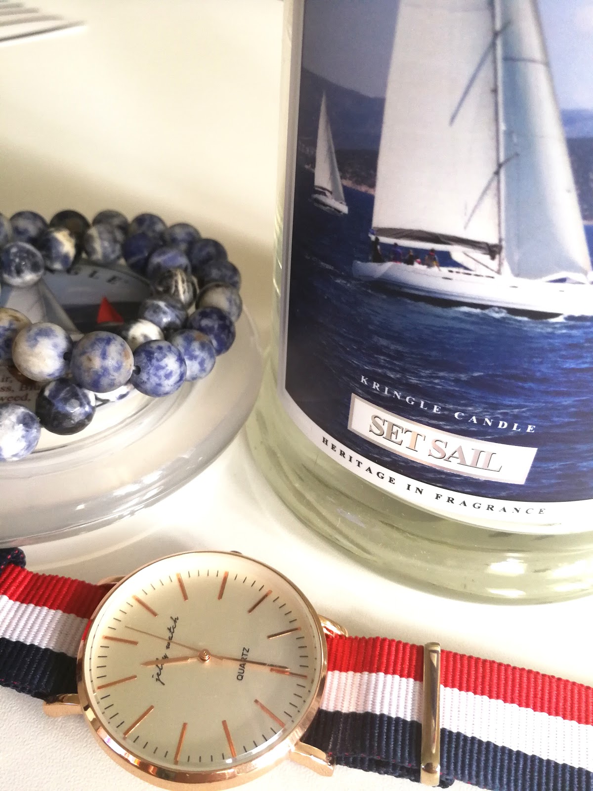Set Sail Kringle Candle Scent LoVer wszystko o świecach zapachowych.