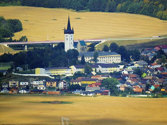 Spišský Štvrtok. Kościół św. Władysława i kaplica rodu Zapolya.