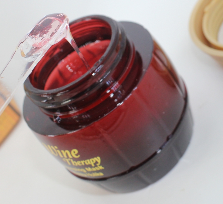 Wine therapy sleeping mask. Ночная маска с красным вином. Терапия красным вином. Holika holika ночная маска-желе wine therapy красное вино. Терапия красным вином.