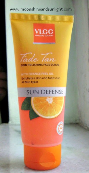 Indian beauty blog: VLCC Fade Tan skin polishing face scrub review and price in India