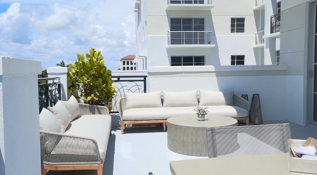 28 Interior Design Photos vs. Tour 155 E Boca Rd, Boca Raton, FL Luxury Condo
