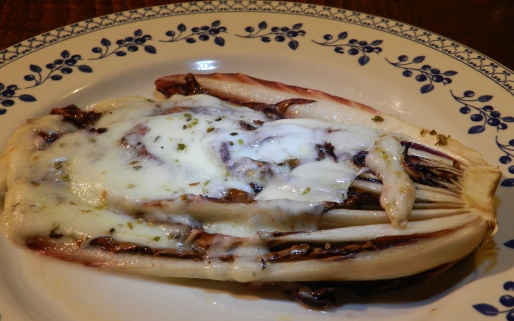 Pasta e Porcini Radicchio al forno con Scamorza