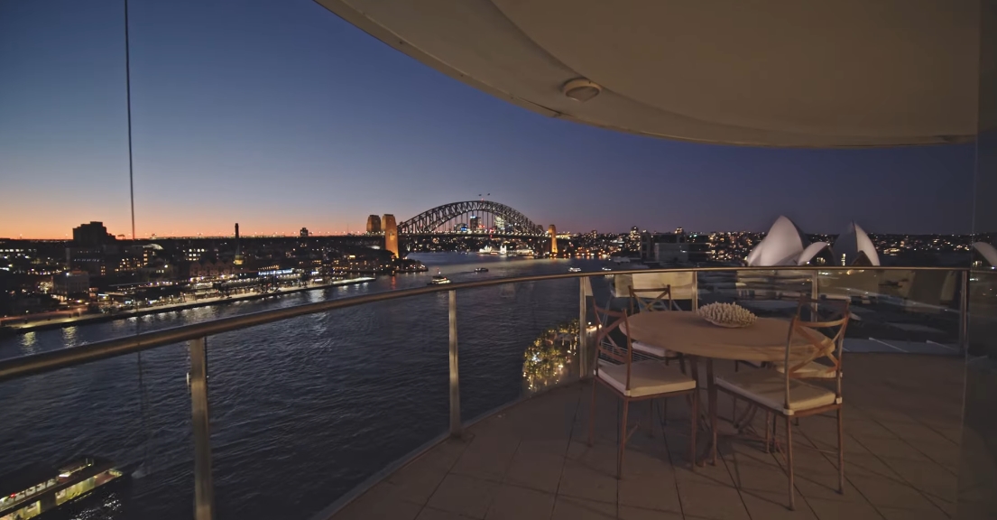 22 Interior Design Photos vs. 1401/61 Macquarie St, Sydney Luxury Condo Tour