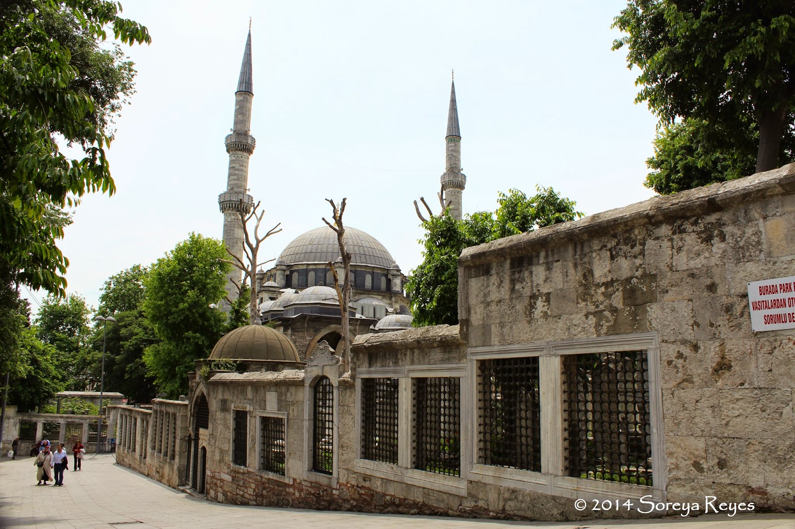 Photo Trek Istanbul Eyüp Sultan Camii İstanbul's Most Holy Shrine.