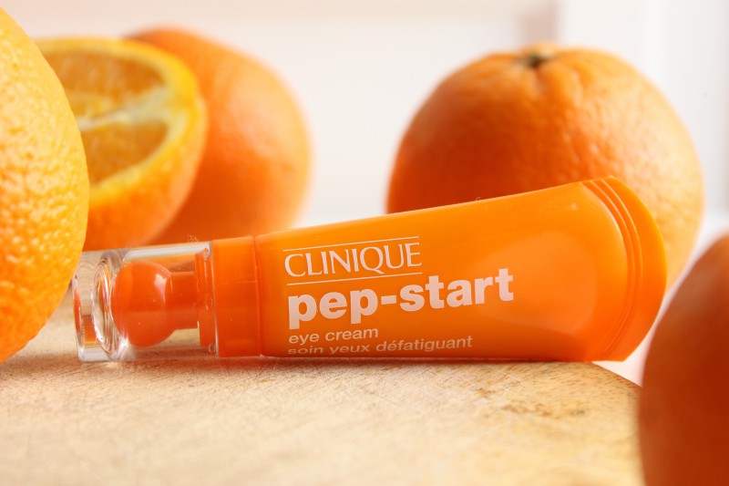 Start крем. Clinique Pep-start Eye. Pep-start Eye Cream. Clinique оранжевый крем. Clinique девушка.