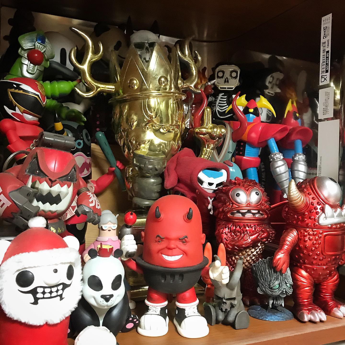 Lot of rambo figurine on a supermarket shelf on Craiyon