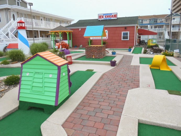 HASSLES Miniature Golf Course in North Wildwood