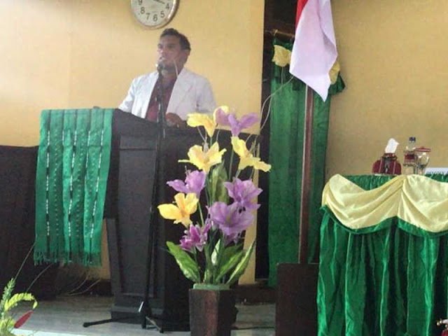 Fulfully Nuniary Jabat Ketua Ikatan Dokter Indonesia (IDI) Kepulauan Tanimbar Fulfully Nuniary Jabat Ketua Ikatan Dokter Indonesia (IDI) Kepulauan Tanimbar