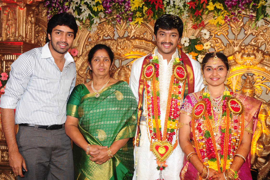 Cine 2 India Aryan Rajesh Suhasini Wedding Stills Aryan Rajesh