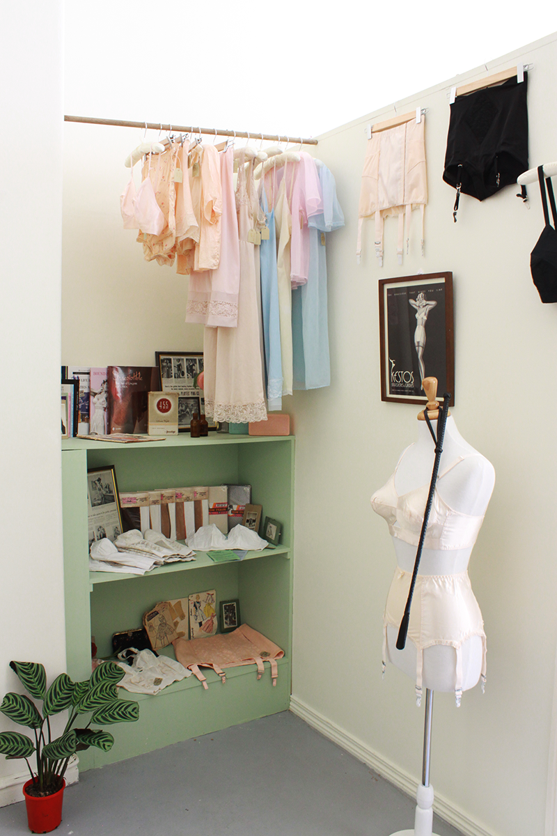 tunabake times Dames of Distinction a Vintagestyle Lingerie