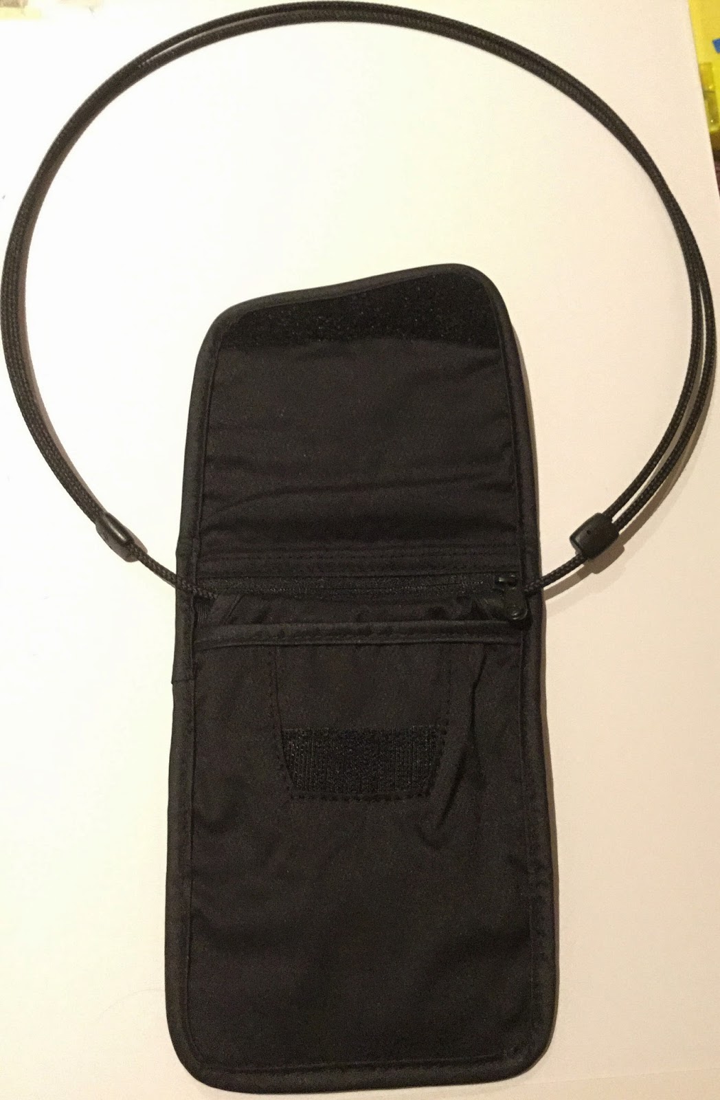 Joyce Leong: Review of Pacsafe Pick-pocket proof bags
