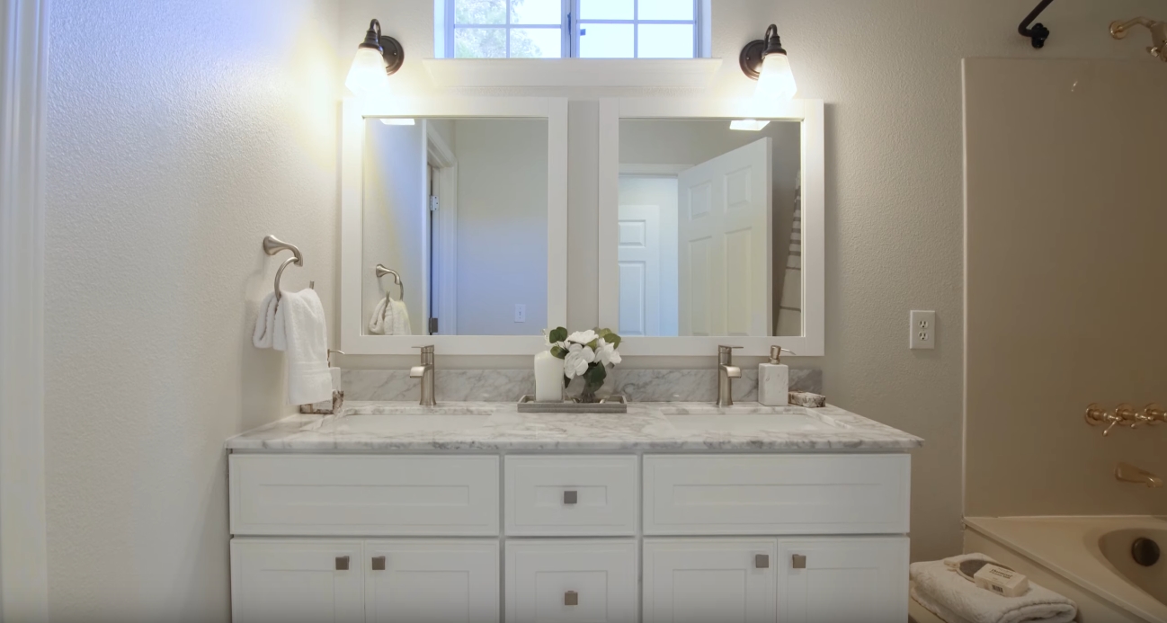 13 Interior Design Photos vs. 4354 Terrabella Way, Oakland Home Tour
