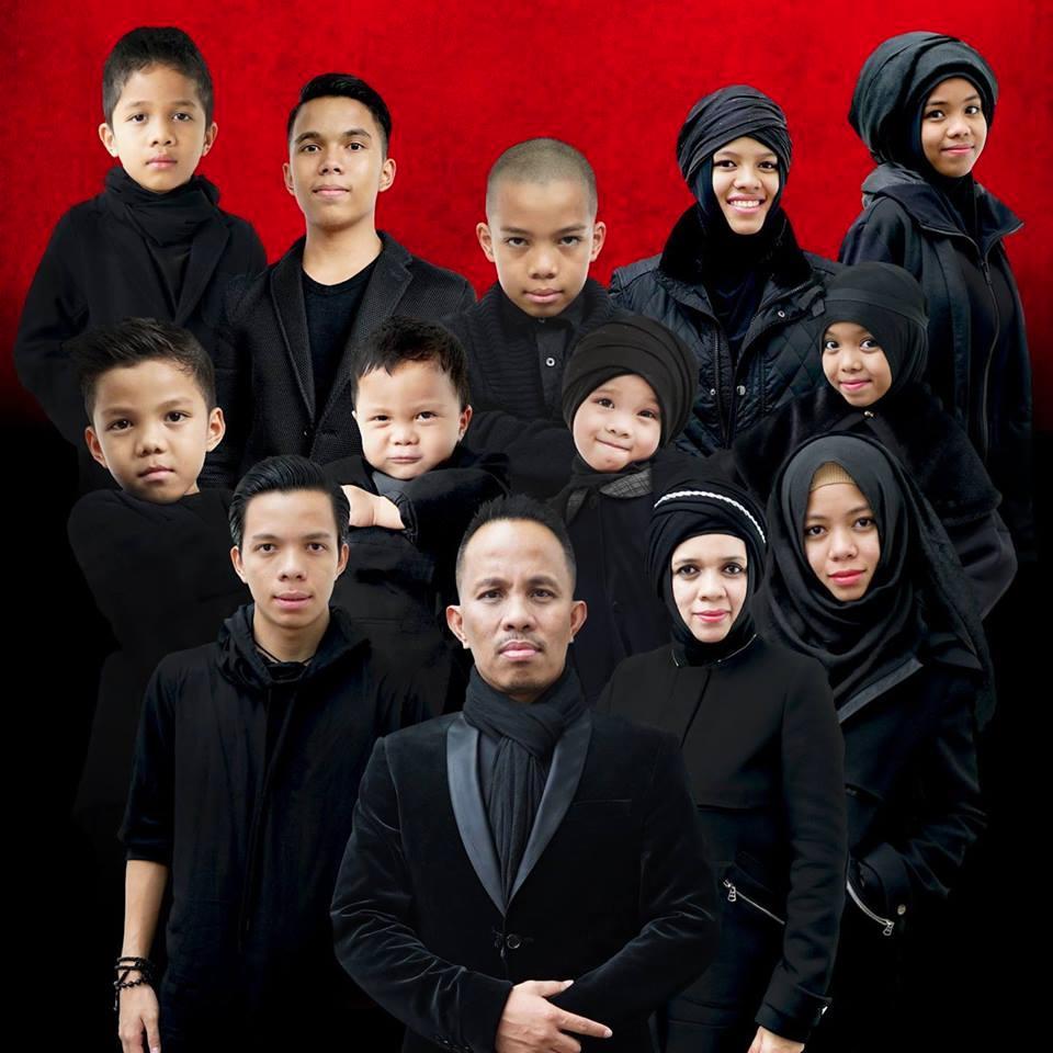 Biodata Keluarga Gen Halilintar 2017 Biodata Keluarga Gen Halilintar 2017