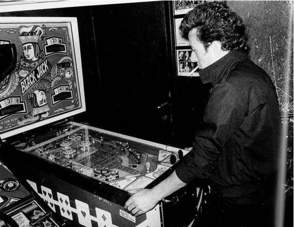 JoeStrummer+TheClash+pinball