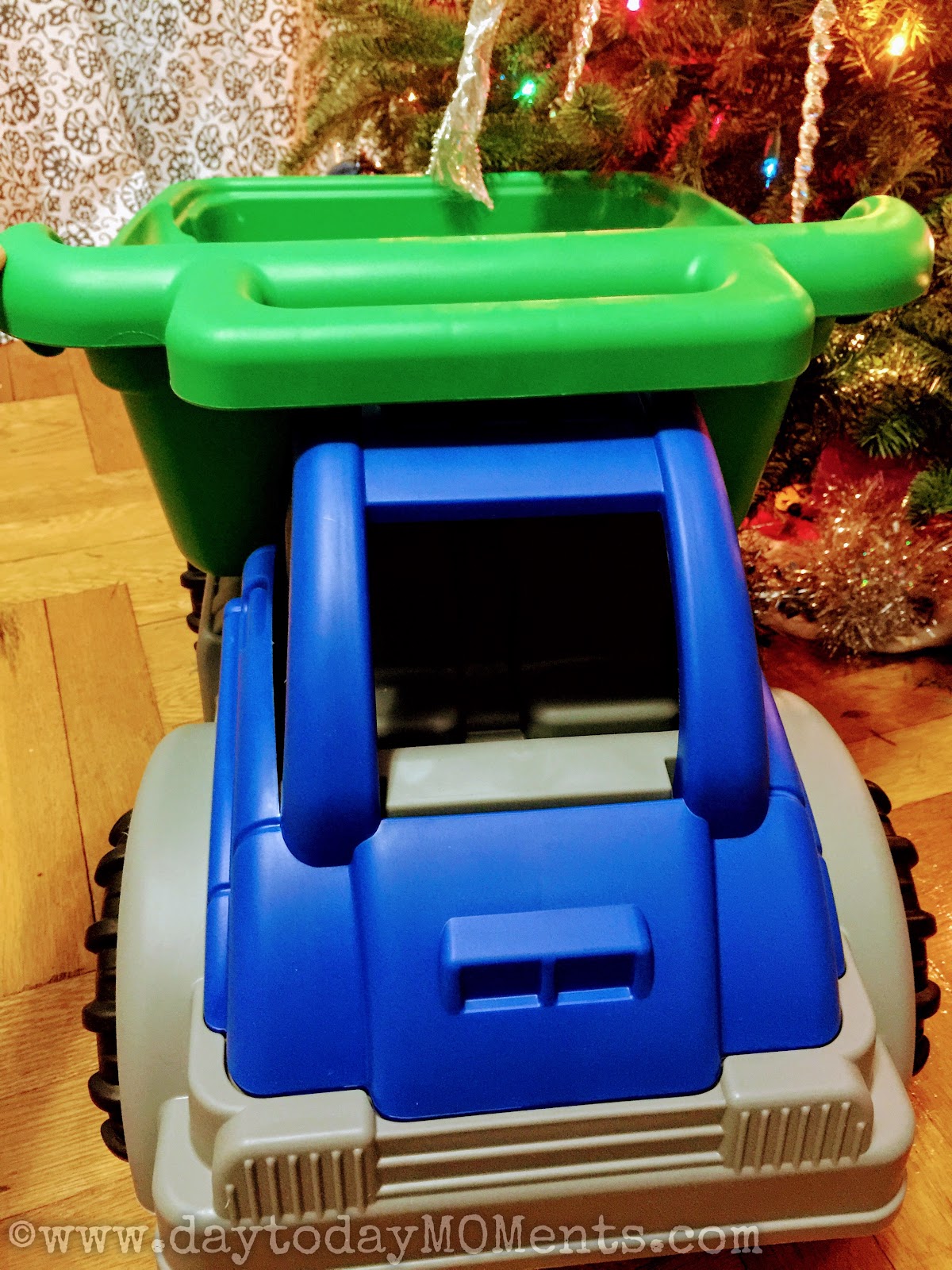 american plastic toys dump truck