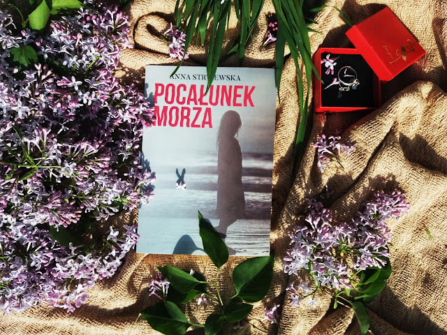 Ile smutku może spotkać jedną osobę? | "Pocałunek morza" Anna Stryjewska | Recenzja