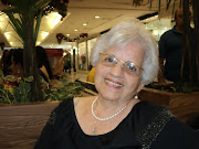 Mãezinha querida, fique ao meu lado, segurando minhas mãos,