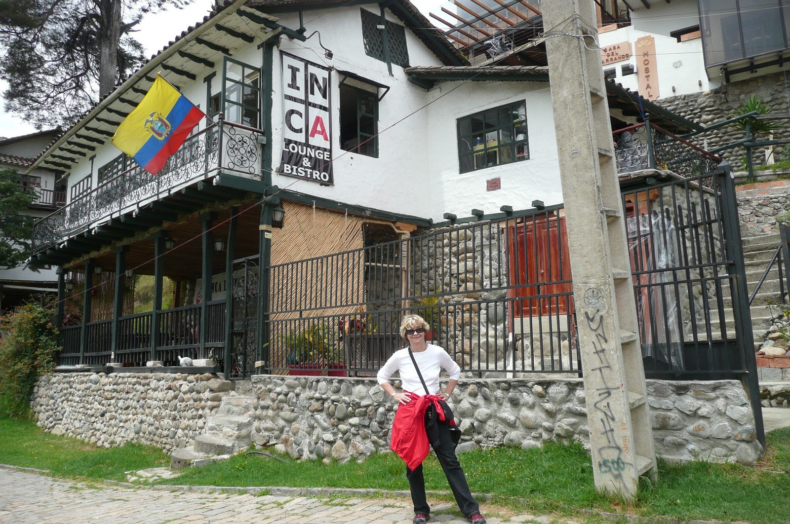Julie & Harold Head to Ecuador: Gringo Gatherings in Cuenca: Inca Bar ...