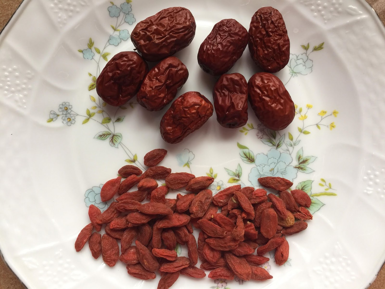 Red Dates and Goji Berries Drink