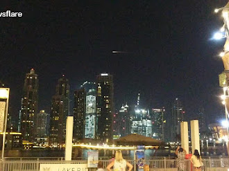 Russian spaceship burns up over Dubai / Nave Espacial Rusa Cae sobre Dubai
