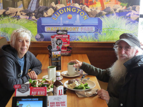 couple eating out