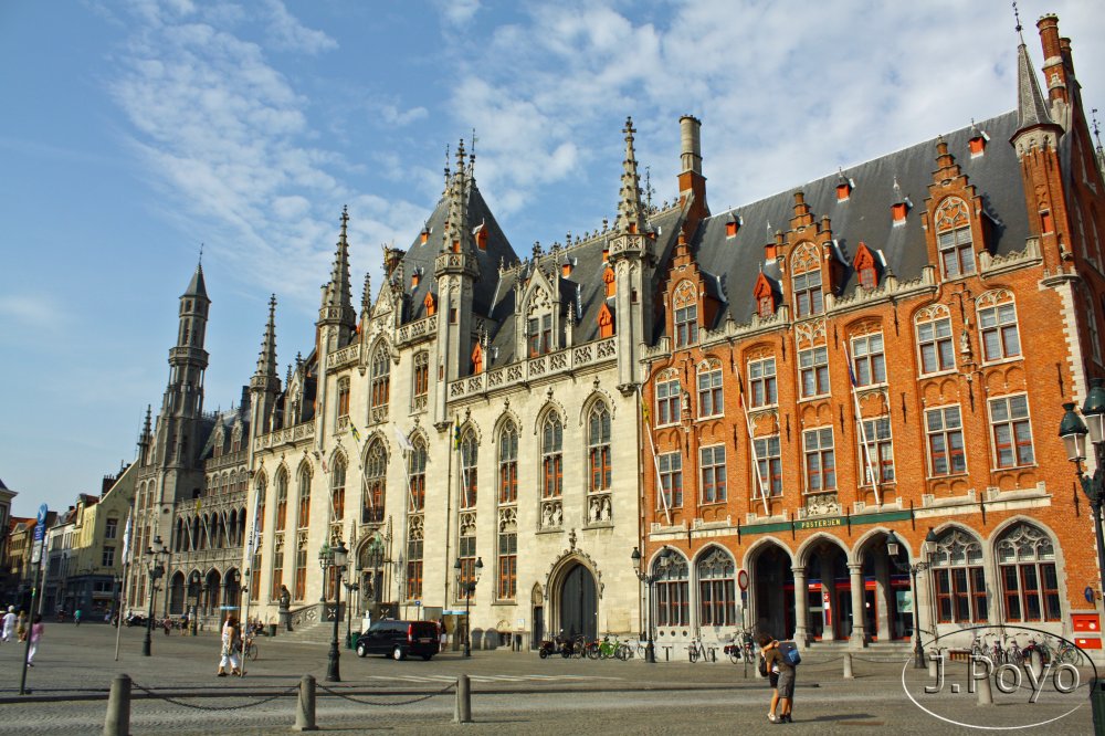 Palacio del Gobierno Provincial, o Landhuis en la Grote Markt de Brujas
