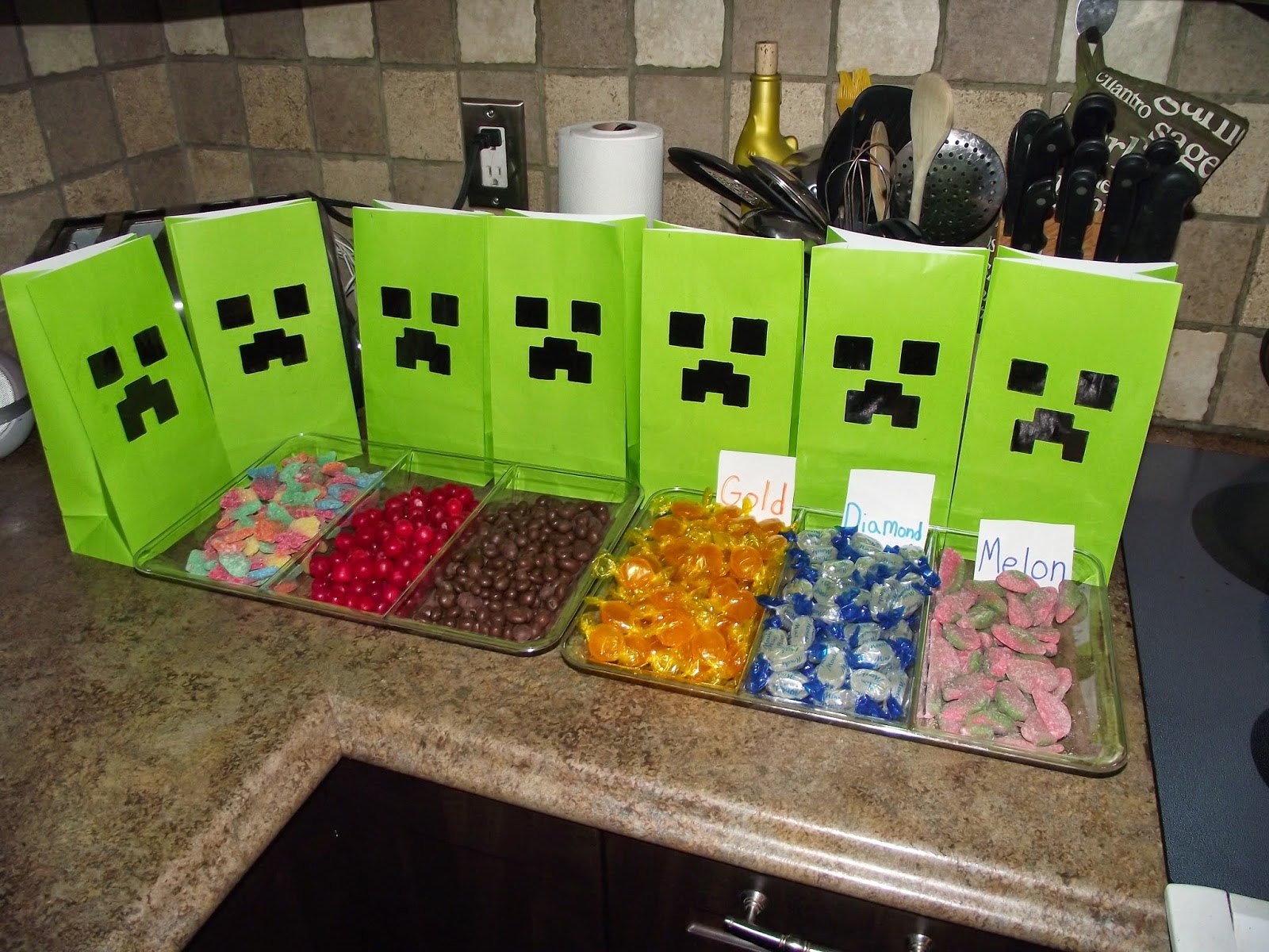 3 mommies Have a BLAST with a DIY Minecraft party!