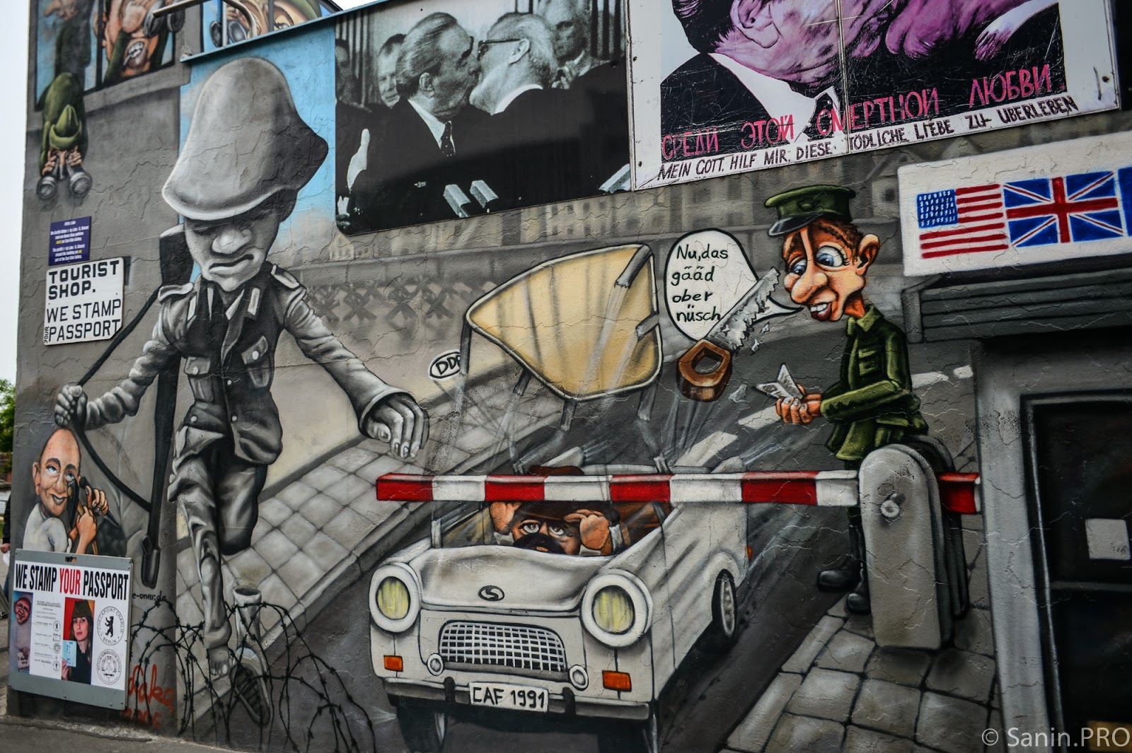 Берлинская стена в германии. Берлинская стена гдр и фрг. Берлинская стена 1975. Берлинская стена 1989. Стена в берлине 1961.