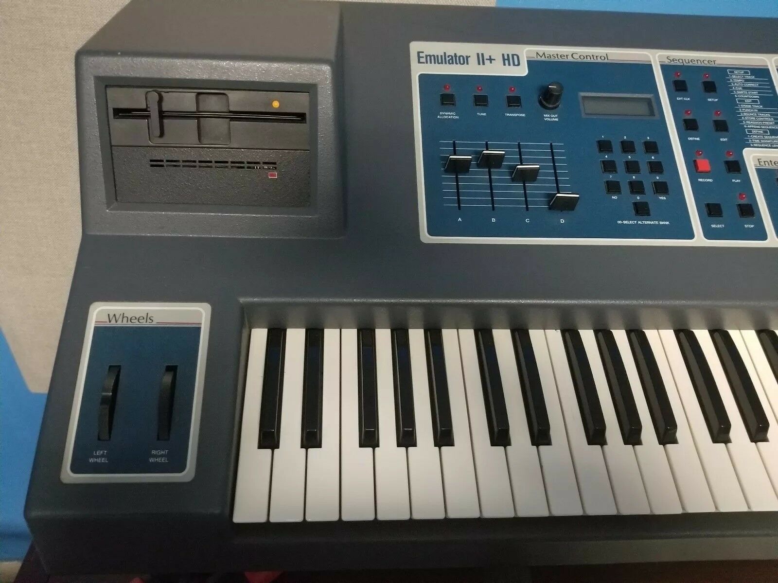 MATRIXSYNTH Emu Emulator II + HD Sampler Synthesizer