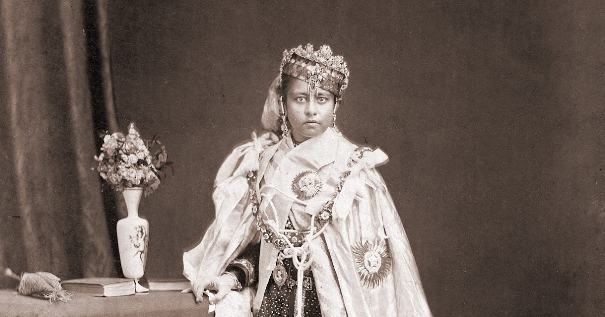 Правительница прошлого стала второстепенной богачкой 61. Бегум Хан. Тиара Бегум ага Хан, 1934г.. Королевский корни. Хумайра.