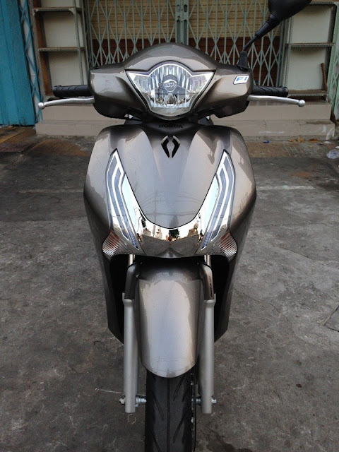 Sơn xe Honda Sh Việt màu xám bóng cực đẹp