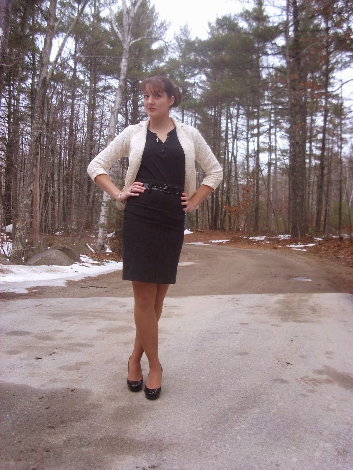 Interview outfit lace blazer high-waisted pencil skirt black heels via Young Yankee Lady