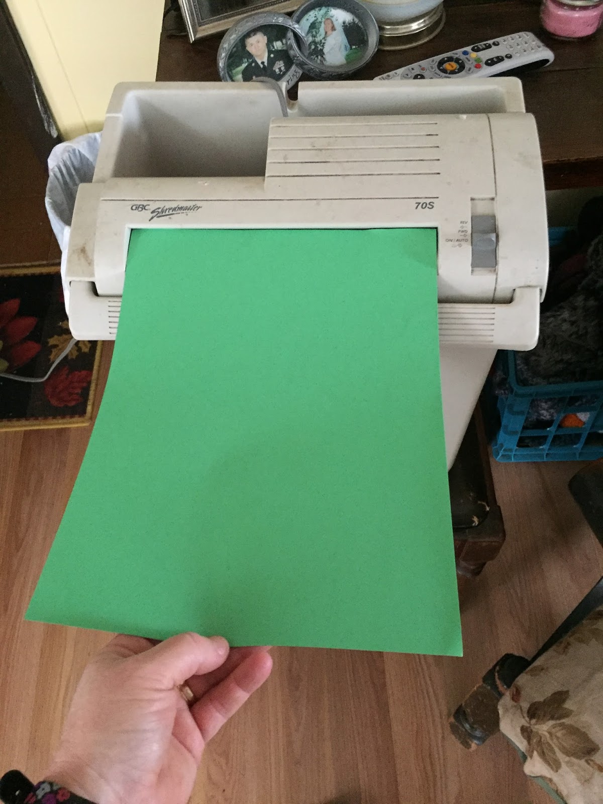 The Bull's Pen DIY Paper Shredder Quilling Strips