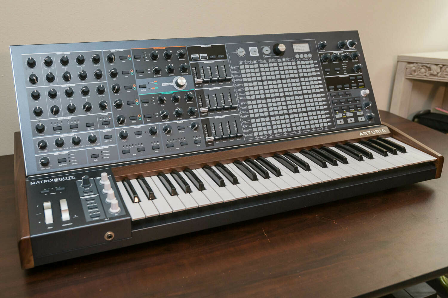 arturia matrixbrute arturia matrixbrute