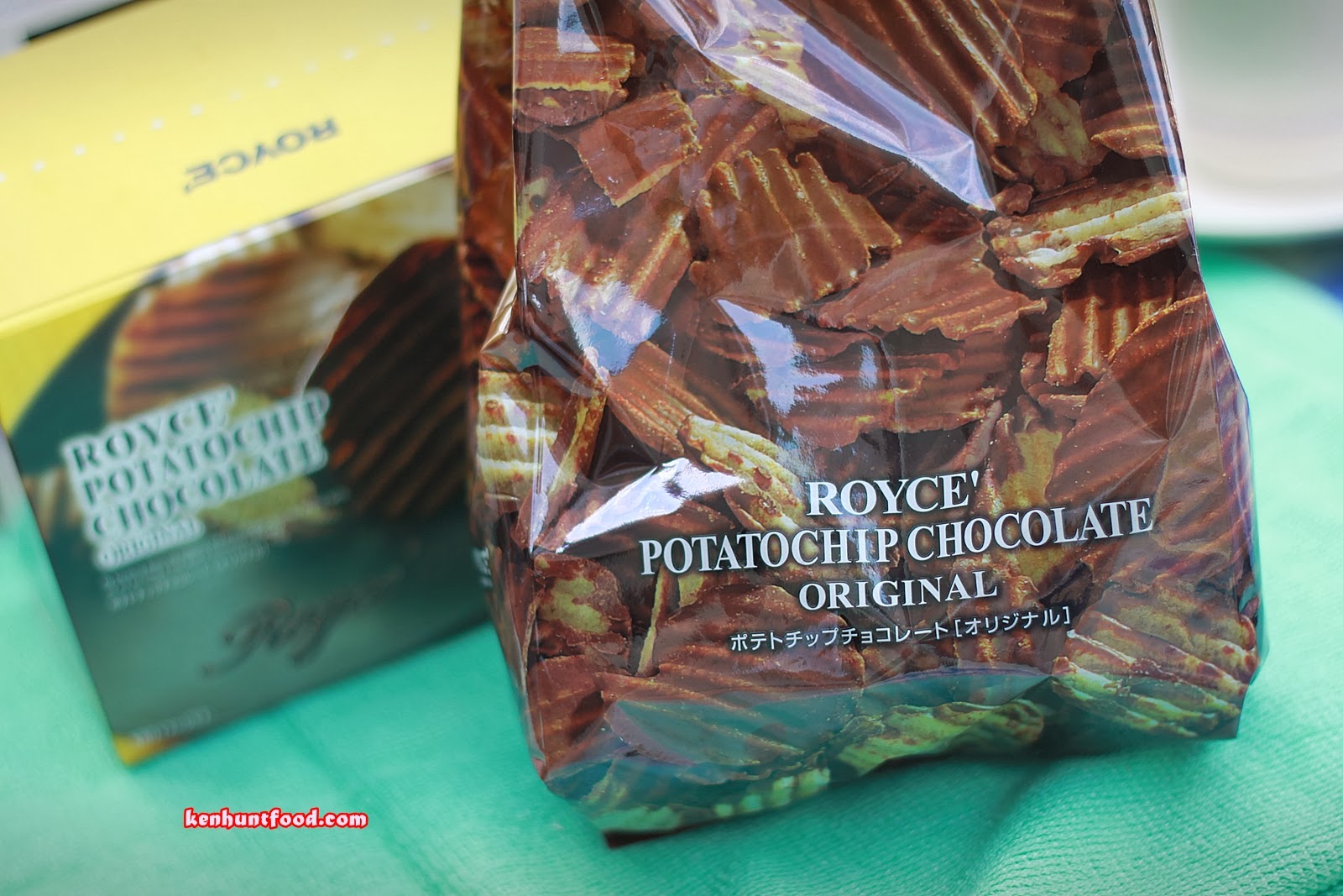 Chocolate kuching royce Royce' Chocolate