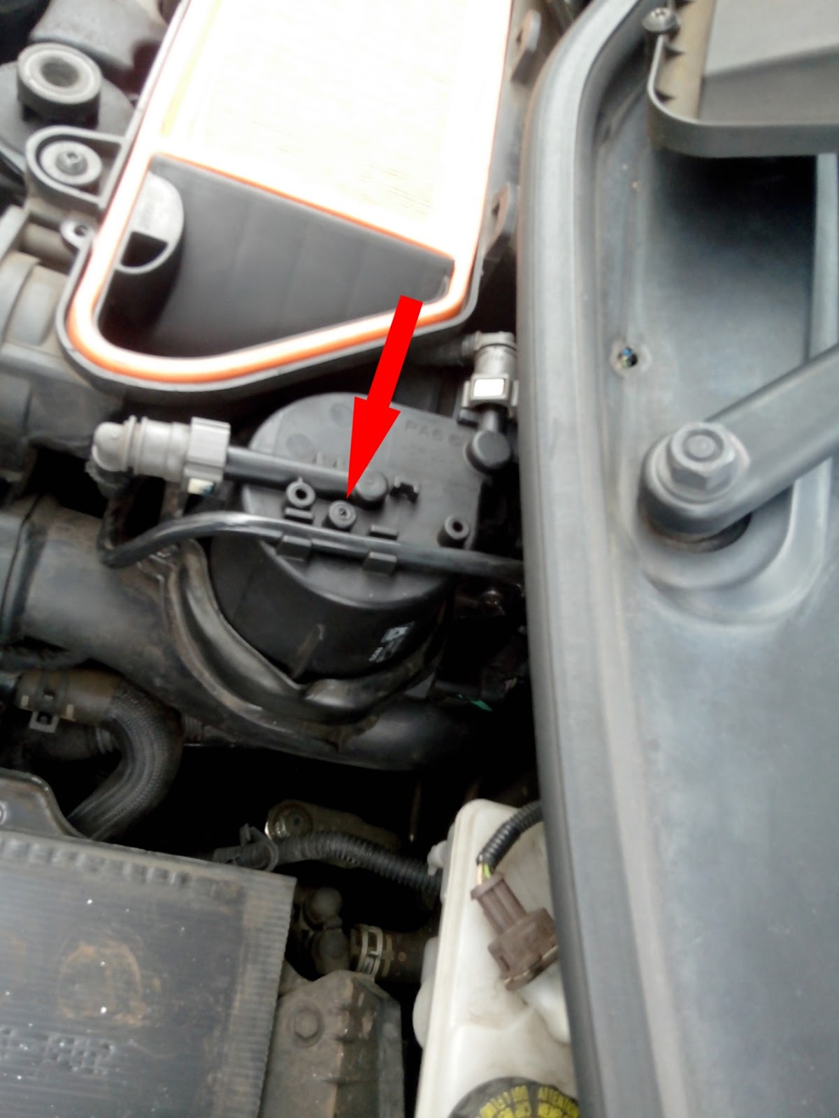 Réamorcer Pompe à Gasoil 206 1 4 Hdi ENTRETIEN HDI: FILTRE A GASOIL