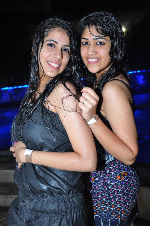 Hot Desi Girls Wet Pool Party