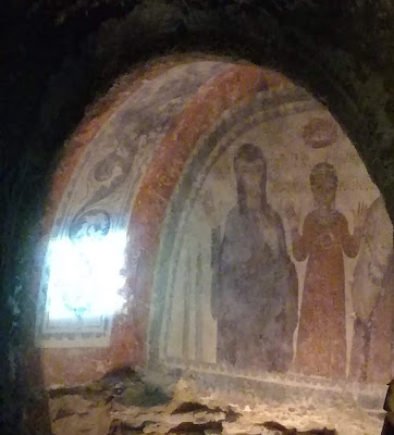 Vengo anch' io / Catacombe di san Gennaro rubrica dedicata alle offerte ludiche, ricreative e culturali presenti a Napoli destinate a tutta la famiglia e ai bambini in particolare