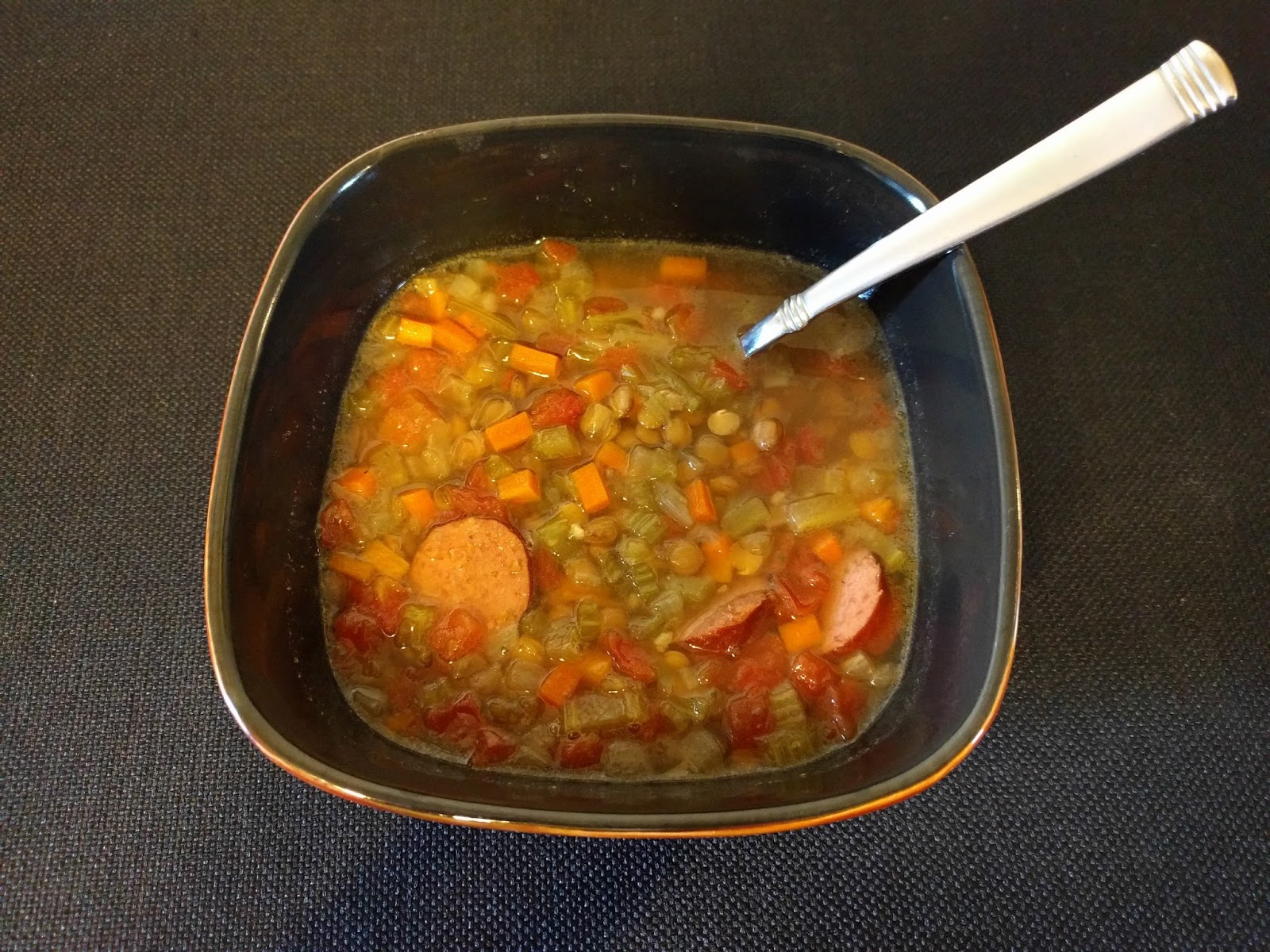 Little Chuck's Selfsufficiency, Recycling, and Bargain Living Slow Cooker Freezer Meals