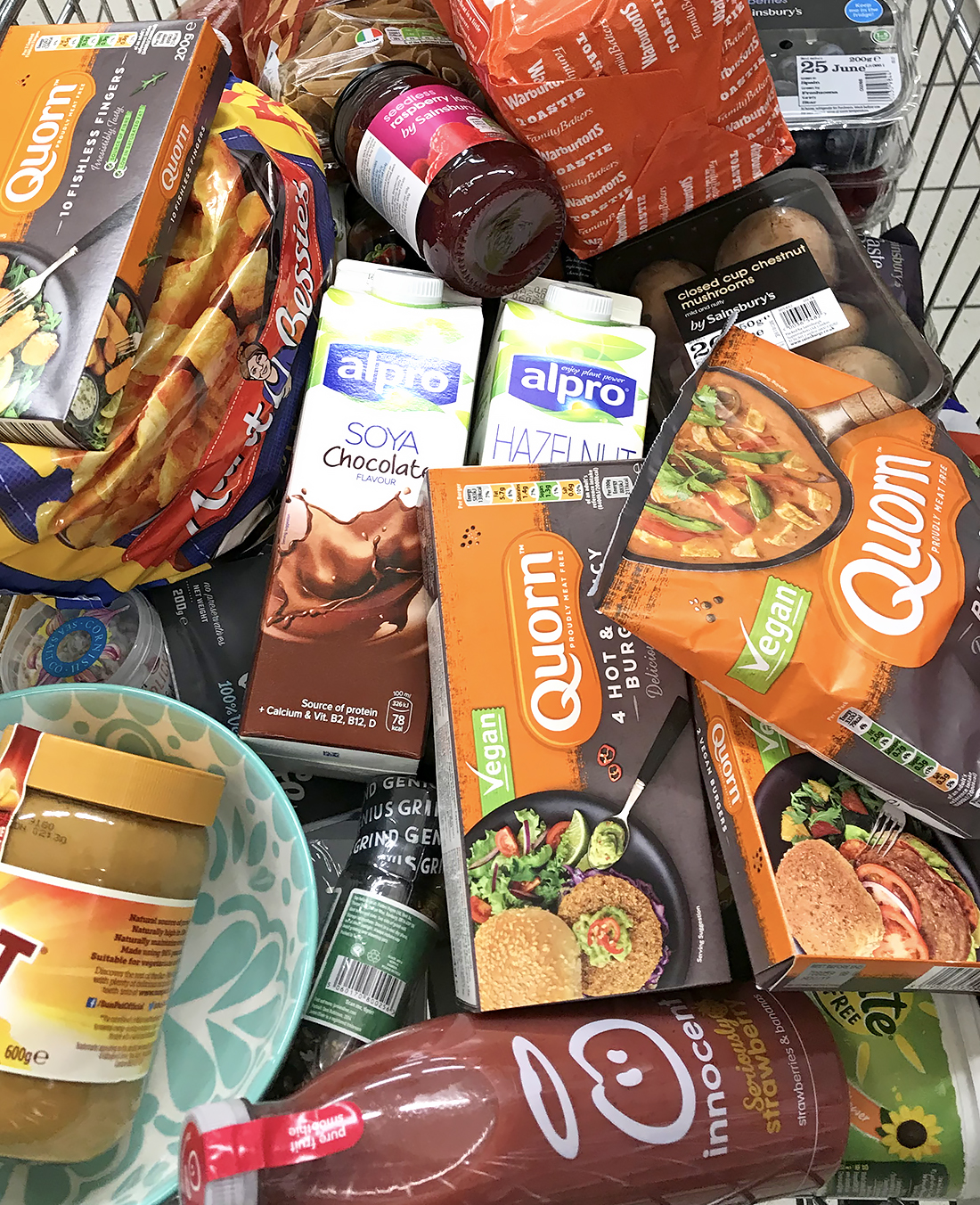 Come shopping with me! My weekly vegan groceries | Shoes & Glitter
