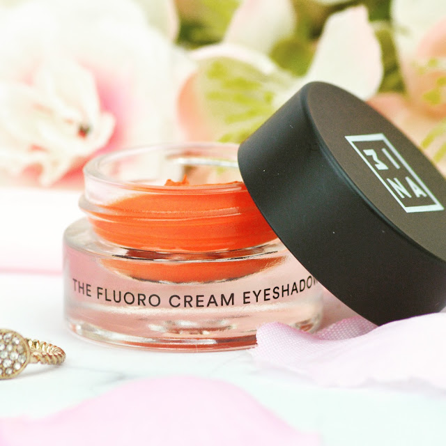 3INA Cosmetics new Fluoro UV Collection Turn On The Night Review