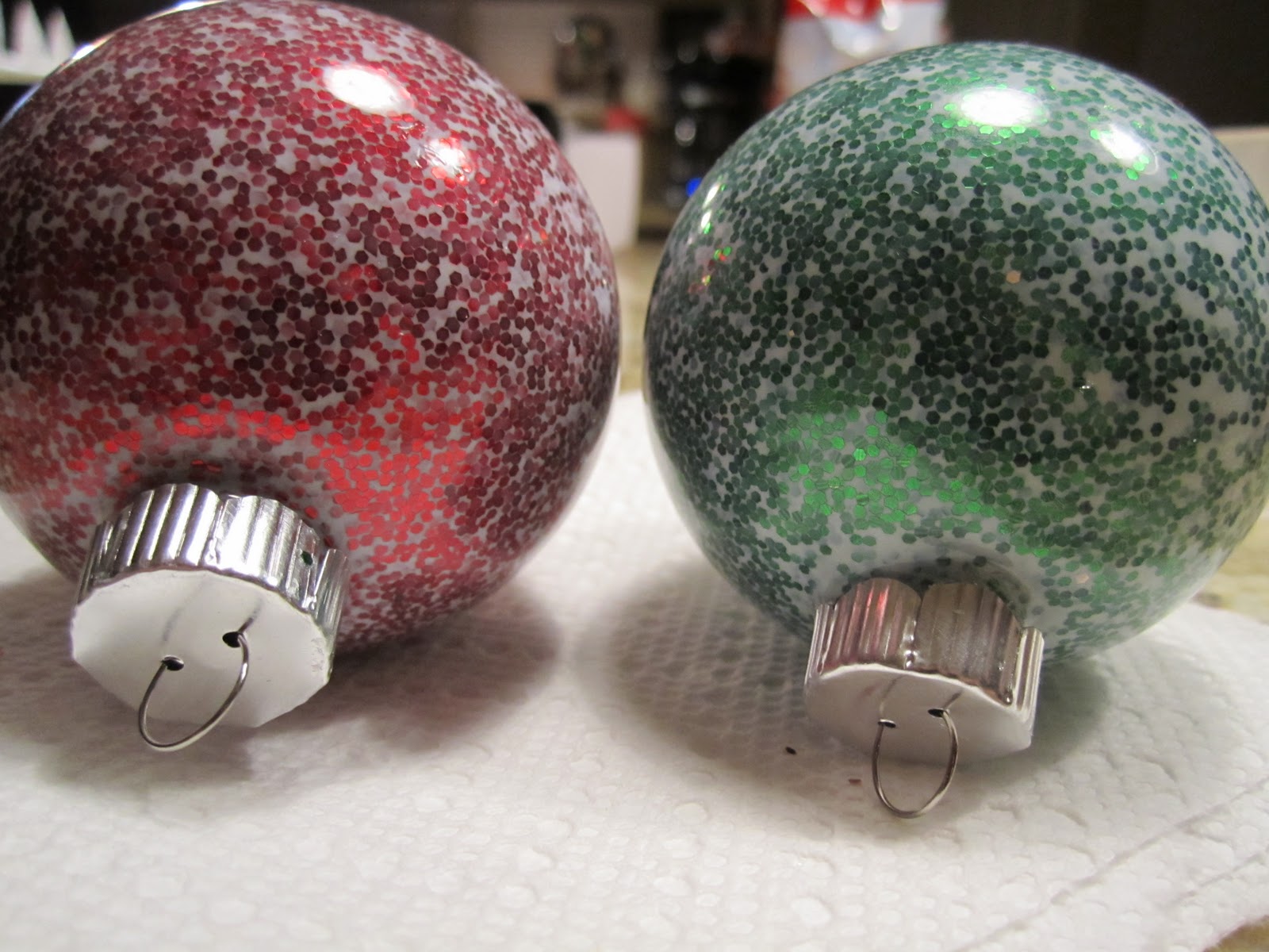 SJeanS Glittery Ornaments using Mod Podge