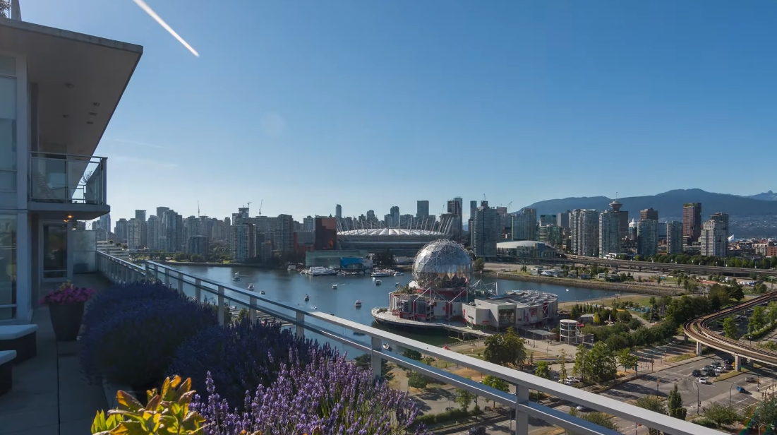 27 Interior Design Photos vs. 2107 Quebec St, Vancouver Luxury Penthouse Tour
