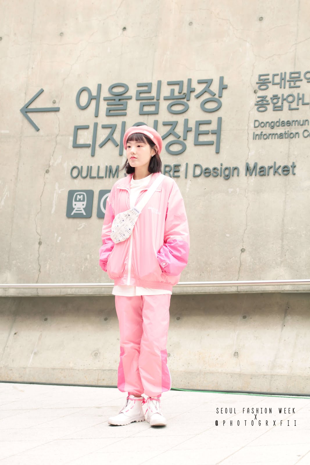 seoul fashion week ss18 monochrome pink outfit inspiration